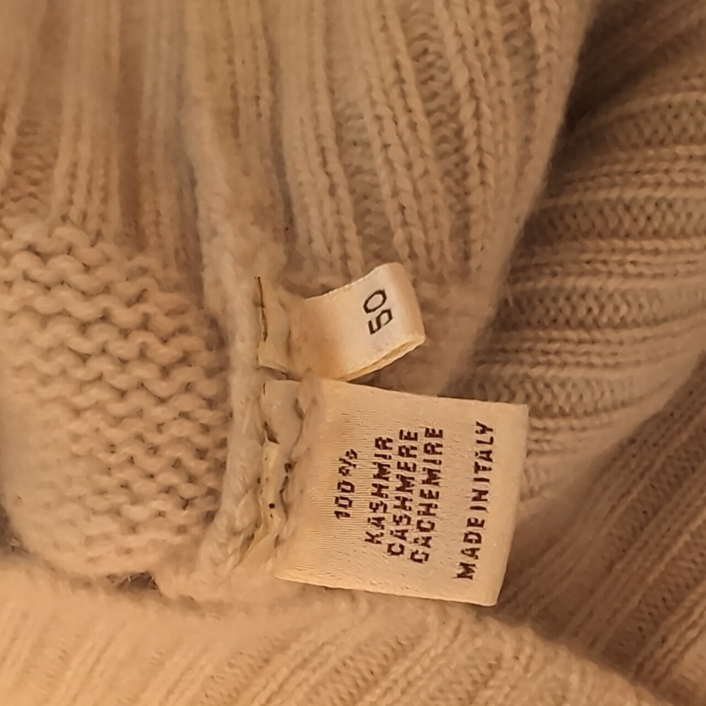 Agnona 100% Cashmere Beige Turtleneck Sweater Size 50 Large - Picture 8 of 8